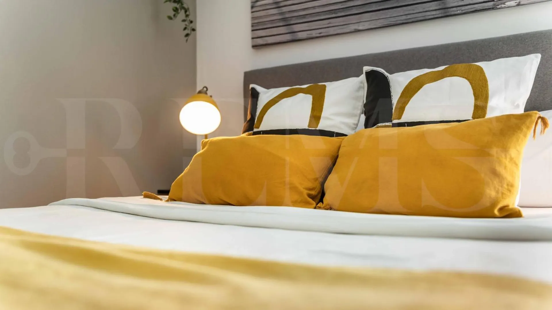 Modern Studio With Private Rooftop Terrace By Rems Málaga Spanien